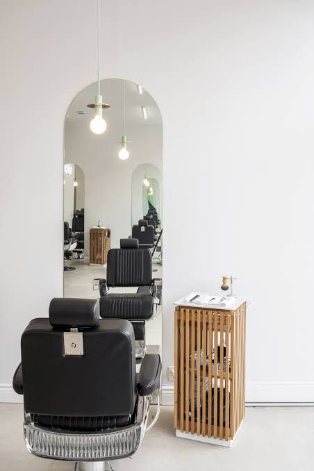 Boho Barbershop, Barbershop Aesthetic, Barber Ideas, Barbershop Design Interior, Barbershop Ideas, Best Barber Shop, House Aesthetics, Barber Shop Interior, Mini Studio