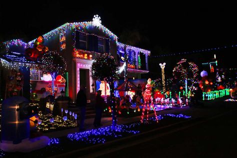 San Diego is brimming with festive neighborhoods.  Here is our list of Must-See Christmas lights and events in all of San Diego for 2020! Christmas Lights Neighborhood, San Diego Bucket List, California Places To Visit, Best Christmas Light Displays, Tam O' Shanter, Best Christmas Lights, Santa's Village, Hotel Del Coronado, Christmas Light Displays