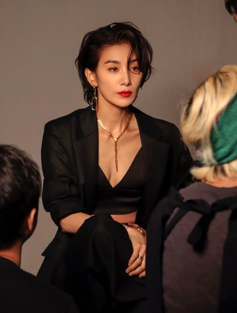 Kim Seohyung, Kim Seo-hyung, Short Hair Tomboy, Girl Hairstyle, Hair Reference, Black Suit, Cut My Hair, Ruby Rose, Kristen Stewart