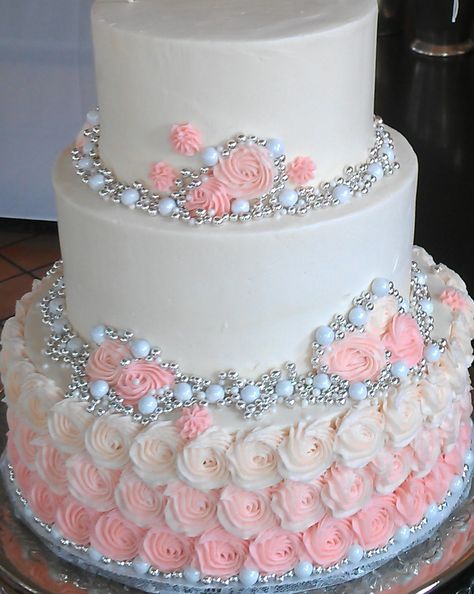 Three Tier Wedding Cake Three Tier Cake Design, Birthday Cake Three Tier, Pastel De Quinceanera Ideas, Three Tier Cake Birthday, 3tier Wedding Cake, Tier Birthday Cake, Three Tier Wedding Cake, Cake Rose, Fancy Wedding Cakes