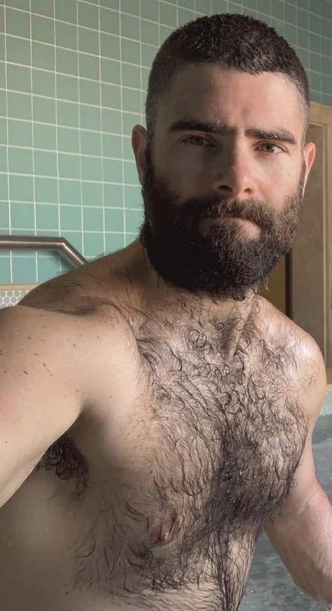 Follow @petitrochelais and get more of the good stuff by joining Tumblr today. Dive in! Neck Beard, Vintage Beard, Handsome Bearded Men, Muscular Man, Scruffy Men, Great Beards, Beard Tattoo, Beard Hair, Beefy Men