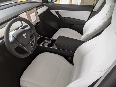 Tesla Sports Car, White Tesla, Tesla Interior, Spa Interior Design, New Tesla, Ford Mustang Car, Luxury Car Interior, Tesla Roadster, Black And White Interior