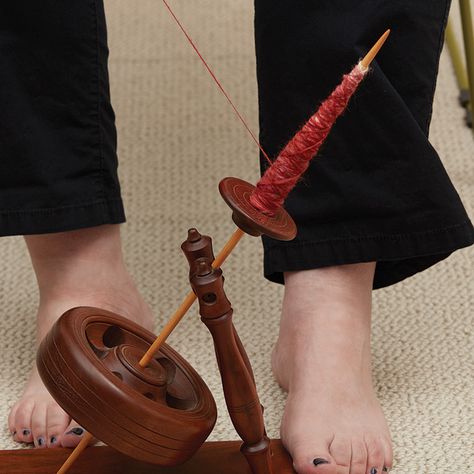 Kick Up Your Heels! An Introduction to Kick Spindles | Spin Off Kick Spindle, Spinning Yarn Drop Spindle, Spinning Yarn Fiber, Hand Spindles, Tovad Ull, Rigid Heddle Weaving, Spinning Wool, Spinning Wheels, Drop Spindle