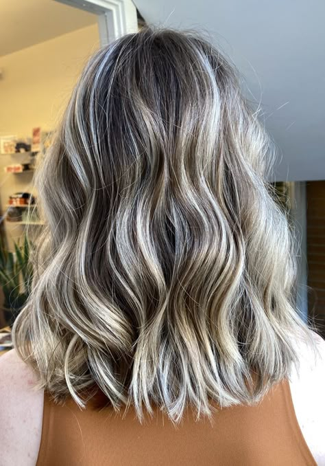 Cool Dimensional Blonde Balayage, Blonde Dimensional Hair Low Lights, Blonde Lob With Lowlights, Short Hair Dimensional Blonde, Bright Blonde Lowlights, Bright Blonde With Brown Lowlights, Cool Lowlights For Blondes, Dimensional Blonde Babylights, Ashy Blonde Lob