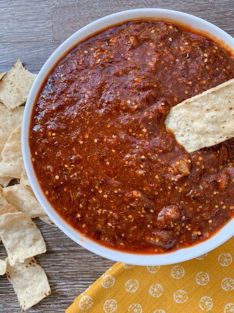 Copycat Chipotle Spicy Salsa Hot Salsa Recipes, Chipotle Salsa Recipe, Spicy Salsa Recipe, Chipotle Copycat Recipes, Chipotle Copycat, Chipotle Recipes, Copycat Chipotle, Mexican Salsa Recipes, Hot Salsa