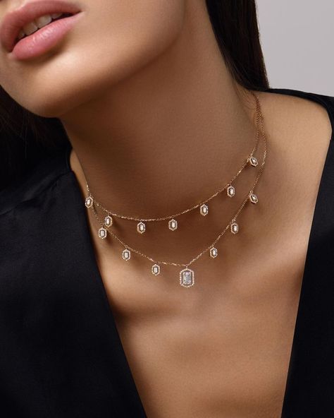 𝐃𝐉𝐔𝐋𝐀 on Instagram: “Diamond layers to glow. #Djula #jewelry #paris #Gold #Diamonds #Necklace” Gold Diamond Choker, Indian Wedding Jewelry Sets, Diamond Necklace Designs, Sparkle Necklace, Diamond Choker, Moon Pendant Necklace, Indian Wedding Jewelry, Choker Collar, Designer Saree