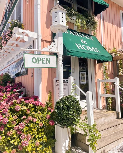 beach store east coast aesthetic summer preppy garden wallpaper vsco vibes pink Preppy Garden, East Coast Aesthetic, Coast Aesthetic, Garden Wallpaper, Beach Stores, Garden Store, Preppy Summer, By The Beach, Aesthetic Summer