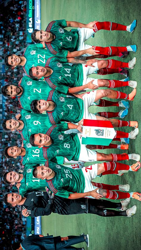 Mexico Soccer Team, Mexican Soccer Players, Mexico Team, Kevin Alvarez, Mexico Wallpaper, Mexico National Team, Mexico Soccer, Mexican Flags, Soccer Team