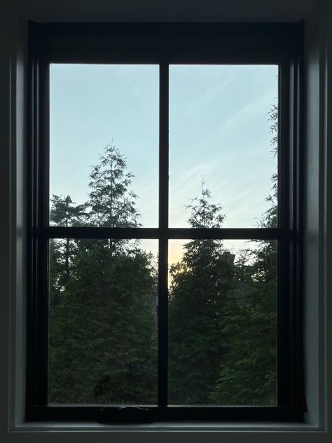 trees mountains sunset nature outdoors modern window frame aesthetic house home idea inspo Window Frame Aesthetic, Modern Window Frame, Window Landscape, Black Window Frames, Mountains Sunset, Dark Windows, Home Idea, Aesthetic House, Modern Window