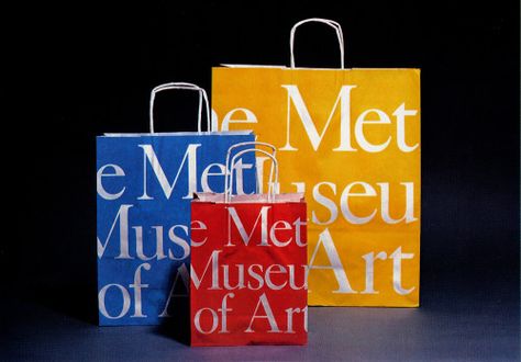 gift shop bags International Typographic Style, Aiga Design, Art Shopping, Museum Gift, Study Design, Design Career, Museum Shop, Retail Interior, Keynote Presentation