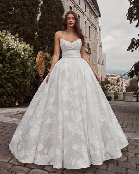 Blanche Bridal, Satin Ball Gown Wedding Dress, Cinderella Wedding Theme, Princess Ball Gowns Wedding Dress, Calla Blanche, Satin Ball Gown, Off The Shoulder Sleeves, Traditional Wedding Dresses, Soft Tulle