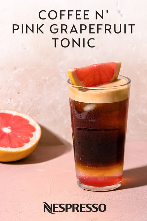 Spice up your summer bucket list with a new coffee drink that’s sure to inspire! This Coffee N’ Pink Grapefruit Tonic is a delicious choice. Whether you enjoy this Nespresso recipe by yourself or make it for friends, click here to learn more about this espresso drink. Coffee Mocktail Recipe, Espresso Tonic Recipe, Coffee Tonic, Espresso Tonic, Baileys Drinks, Mixology Recipes, Espresso Drink, Fruit Coffee, Nespresso Recipes