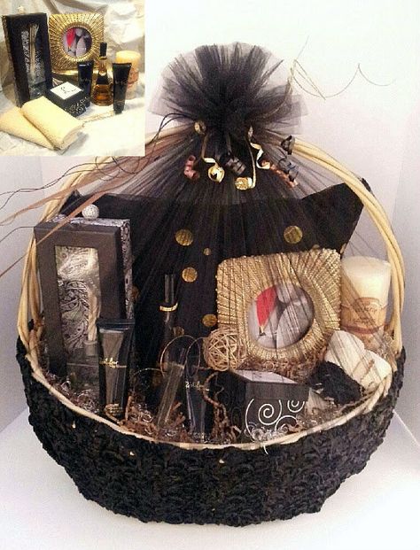 Fashion Gift Basket designed with "Reb'l Fleur by Rihanna" Fragrance Gifts For Sister Diy, Rihanna Fragrance, Luxury Gift Basket, Mothers Day Baskets, Wedding Gift Pack, Creative Wedding Gifts, Bridal Gift Wrapping Ideas, Wedding Gifts Packaging, Gift Wrapping Inspiration