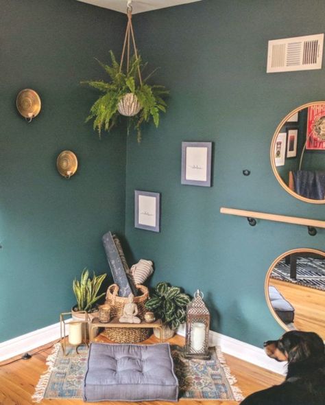 Home Zen Space, Yoga Space At Home, Sala Zen, Yoga Spaces At Home, Meditation Room Design, Yoga Corner, Zen Green, Zen Room Decor, Yoga Meditation Space