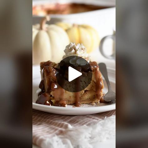 TikTok · Manuela Pecan Praline Sauce, Praline Sauce, Pecan Sauce, French Loaf, Pumpkin Bread Pudding, Pecan Praline, Brioche Bread, Pecan Pralines, Cinnamon Flavor