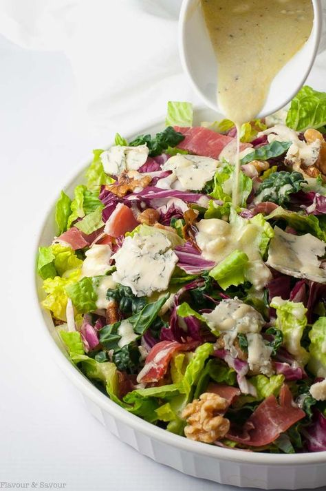 Gorgonzola Dressing, Meal Salads, Tuscan Salad, Gorgonzola Salad, Healthy Greens, Romaine Salad, Chili Chicken, Gorgonzola Cheese, All Colour