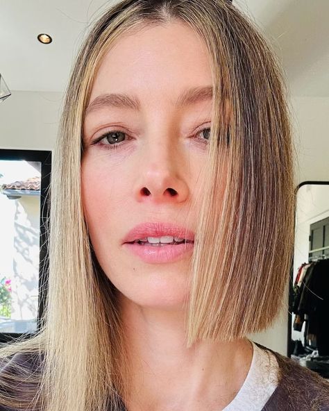 Jessica Biel's Bob Haircut Is The Chicest Way To Start Summer Season Of Change, Dramatic Hair, Short Bangs, Jessica Biel, Hair Makeover, Bob Haircut, Latest Hairstyles, Hair Transformation, Layered Haircuts