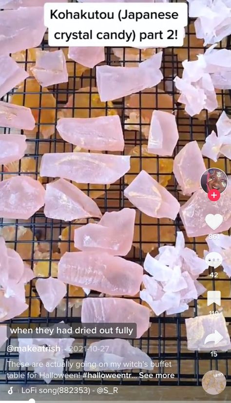 How To Make Edible Crystals From TikTok For An Insta-Worthy Treat Diy Edible Crystals, Crystal Gummy Candy, Diy Crystal Candy, How To Make Gems, How To Make Kohakuto, Silky Gem Candy Recipe, How To Make Candy Crystals, Edible Cristal, Edible Crystals Recipe