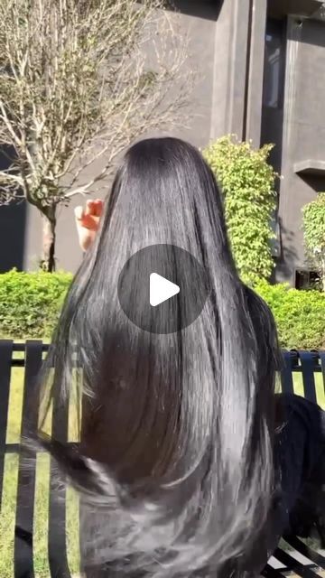 Neetuthakur on Instagram: "Shampoo hack smooth silky long hair  . . . . .  #reels #instagram #viralreels #longhair #longhairgrowth #trendingreels" Longer Hair Growth, Long Silky Hair, Reels Instagram, Silky Hair, Long Hair Styles Men, Hair Hacks, Mens Hairstyles, Long Hair, Hair Color