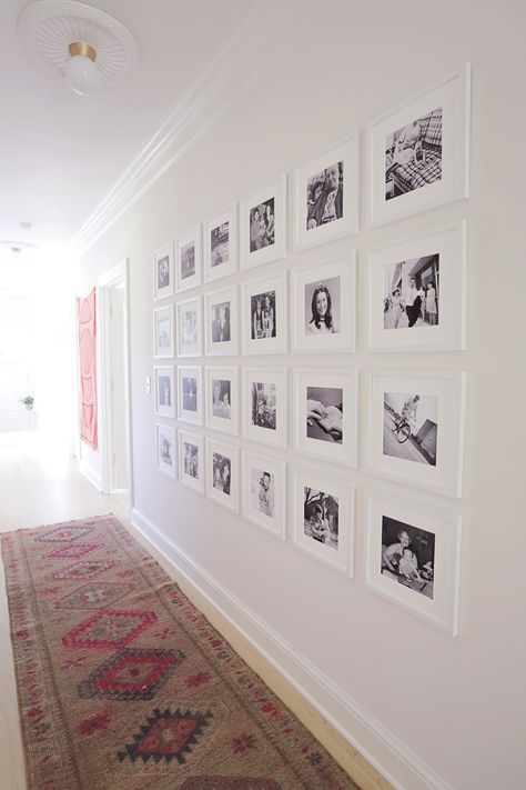 Family Photo Gallery Wall, Hallway Gallery Wall, Photowall Ideas, Photo Gallery Wall, Family Gallery Wall, Gallery Wall Design, Photo Wall Display, Display Family Photos, Photo Walls