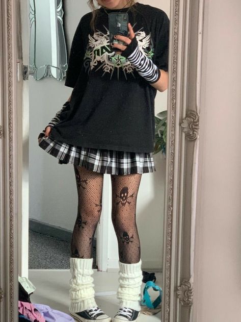 Grunge Alternative Fashion, Indie Outfits Alternative Fashion, Alt Outfits, Alt Fashion, Indie Outfits, Alternative Outfits, Goth Outfits, Grunge Style, Edgy Outfits