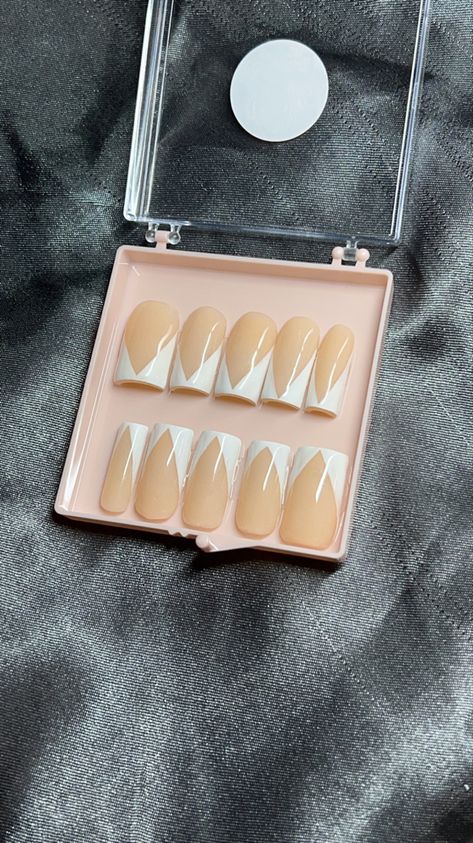 Short french tip acrylic press ons French Tip Nails Press On, French Tip Press On Nails Short, Short French Tip, French Tip Acrylics, Nails Press Ons, Ipad Organizer, Short French, Tip Nails, Press Ons