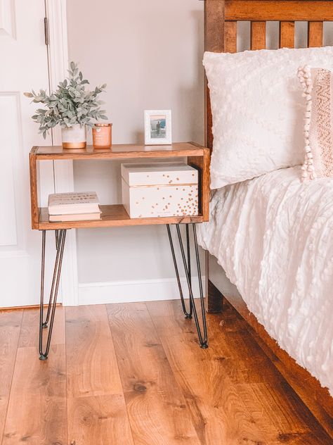 Easy DIY Nightstand How To Build Night Stands, How To Make Night Stands, Easy Night Stand Diy, Diy Easy Nightstand, Build A Nightstand Easy Diy, How To Make A Night Stand, Diy Floating Side Table, Diy Nightstand Ideas Easy, Easy Bedroom Diy