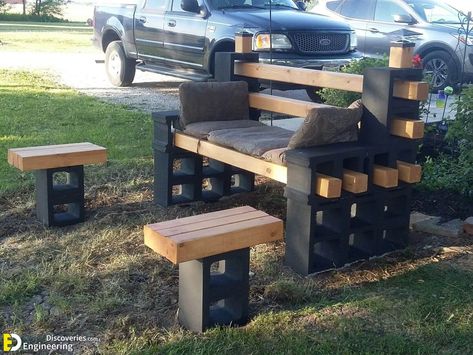 Top 40 DIY Cinder Block Outdoor Bench | Engineering Discoveries Cinder Block Furniture, Cinder Block Bench, Cinder Block Garden, Balkon Decor, Cinder Block, Backyard Projects, Cool Ideas, Concrete Blocks, Outdoor Fire