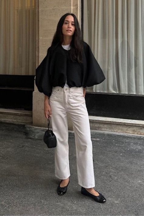 woman wearing off-white pants, black bell-sleeve jacket, and ballet flats Fall Flats Outfit, Black Ballet Flats Outfit, Black Cardigan Outfit, 2025 Style, Fall Nyc, Ballet Flats Outfit, Work Outfit Inspiration, Ballet Flats Black, Cardigan Outfit