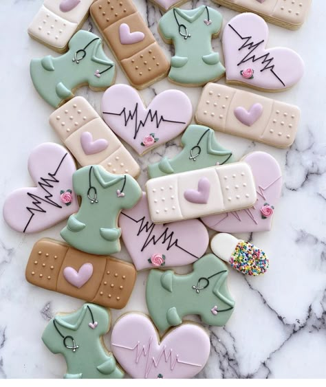 Scrubs Cookies Decorated, Medical Themed Cookies, Doctor Cookies Med School, Phlebotomy Cookies, Nurse Theme Graduation Party, Nurse Sugar Cookies Decorated, Nursing Cookies Decorated, Nurse Practitioner Cookies, Nurse Retirement Cookies