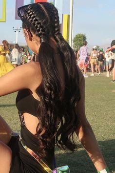 White Girl Braids, Festival Hair Braids, Rave Hairstyles, Music Festival Hair, Coachella Hair, Braids Long, Concert Hairstyles, Boxer Braids, Rave Hair