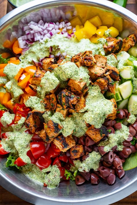 Chicken Salad On Salad, Peruvian Chicken Bowl, Grilled Chicken Recipes Salad, Cuban Chicken Salad, Arugula Salad Chicken, Grilled Chicken Salad Dressing, Healthy Whole Food Dinner Recipes, Super Easy Salads, Peruvian Chicken Salad