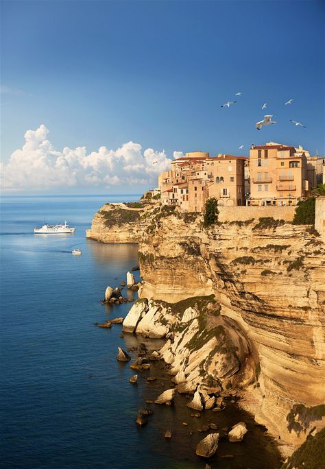 Bonifacio France, Bonifacio Corsica, Corsica Travel, Ormanlık Alan, Normandy Beach, Jules Verne, Loire Valley, World View, Aquitaine