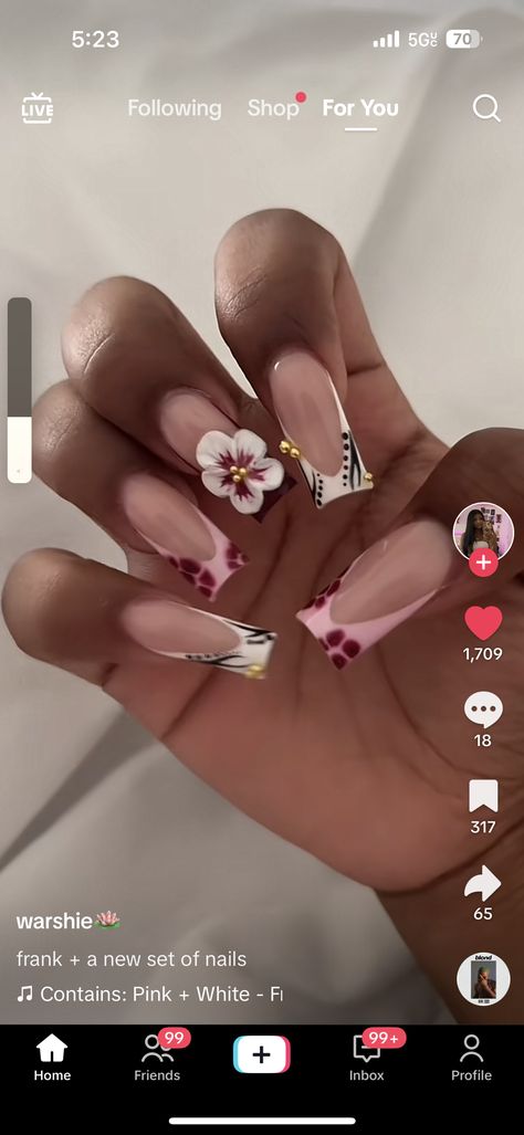 Birthday Nail Set Ideas Simple, Vacation Cruise Nails, Senior Pic Nail Ideas, Nail Inspo Trendy 2024 Summer Simple, Birthday Nails Colorful, 19 Birthday Nail Ideas, Short French Tip Acrylic Nails With Design, Nail Idea Short, Soft Nail Designs