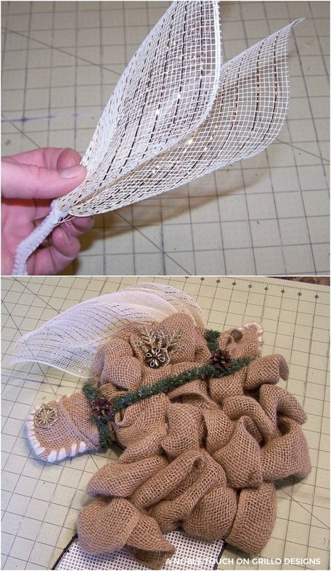 the mesh becomes the mane for horse head wreath Horse Head Wreath Tutorial, Diy Horse Head, Unicorn Wreath, Horse Head Wreath, Deco Mesh Crafts, Horse Wreaths, Deco Mesh Wreaths Tutorials, Diy Horse, Burlap Wreath Diy