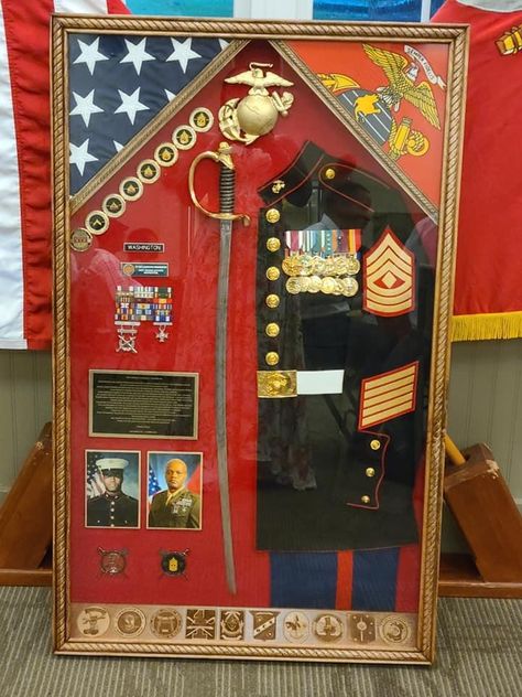 Marine Corps Shadow Box Ideas Dress Blues, Airforce Retirement Gift Ideas, Marine Corps Artwork, Usmc Plaque Ideas, Usmc Shadow Box Ideas, Marine Corps Retirement Gift, Marine Shadow Box Ideas, Marine Retirement Party Ideas, Marine Corps Retirement Party Ideas