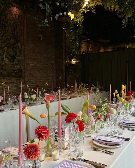 long story short 🥂🏁 // #budsvases #tabledecor #love #budsofbrooklyn #wedding #boweryhotel #colorstory 💕 planning & design: @jovemeyer Wedding Flower Bud Vase, Wedding Bud Vases Long Table, Bud Vases And Candles Long Table, Long Table Wedding Centerpieces, Candle Tablescapes Wedding, Simple Centerpiece Wedding, Wedding Tablescapes Long, Bud Vase Tablescape, Long Wedding Table Decorations