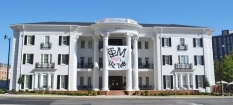 Phi Mu Alabama - Best sorority house town and country University Housing, Old Row, Sorority House, College Sorority, House Details, The University Of Alabama, Phi Mu, Sorority Life, University Of Alabama