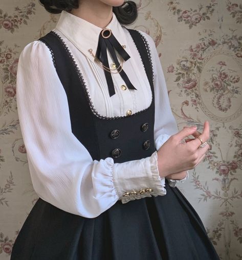 Moluo Lolita -My Academy Memories- Vintage Classic Lolita JSK, Short Jacket and Blouse Vintage Classic Outfits, Magic Clothes, Classic Lolita, Old Fashion Dresses, Fairy Clothes, Fashion Tops Blouse, Modesty Fashion, Kawaii Dress, Denim Crafts