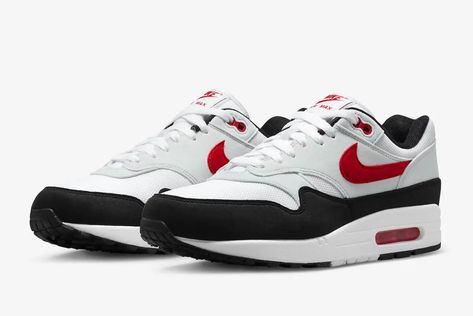 Nike Air Max 1 "Chilli 2.0" - Sneakers - EUKICKS Air Max 1 Black, Air Max One, Harrods London, Tinker Hatfield, Nike Shoes For Sale, Exclusive Sneakers, Sneaker Release, Nike Dunk High, Nike Air Max 1