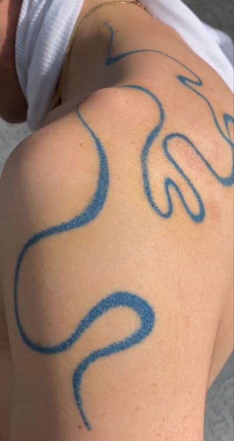 Swirly Line Tattoo, Swirly Tattoo Designs, Abstract Heart Tattoo, Blue Fish Tattoo, Bold Line Tattoo, Blue Line Tattoo, Blue Ink Tattoo, Swirly Tattoo, Line Tattoo Arm