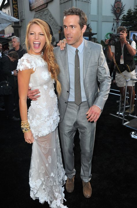 He Cracks Her Up Blake Lively Body, Dress Red Carpet, Ellen Degeneres And Portia, Blake Lively Ryan Reynolds, Blake And Ryan, Celebrity Wedding Dresses, Famous Couples, Wedding Dress Trends, Ryan Reynolds