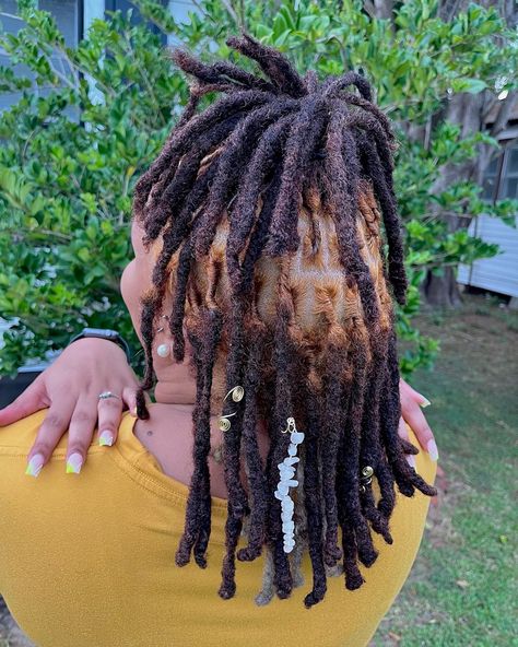 Ombre Ginger Locs, Reverse Ombre Locs, Ombré Locs, Ombre Locs, Ginger Brown Hair, Black Hair Ombre, Dreads Hairstyles, Reverse Ombre, Dread Locks