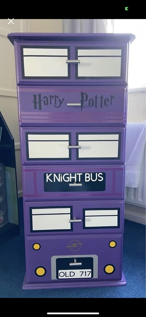 Harry Potter Wardrobe Furniture, Harry Potter Painted Furniture, Harry Potter Dresser Ideas, Harry Potter Dresser Diy, Harry Potter Furniture Ideas, Bismarck House, Harry Potter Dresser, Rory Room, Harry Potter Furniture