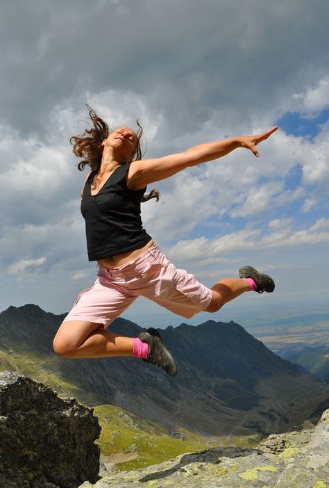 People In Motion Photo Contest Winners - ViewBug.com Stop Action Photography, Person In Motion, People In Motion, Motion Photo, Figure Studies, Painting References, Action Photography, Figure Study, Contest Winner