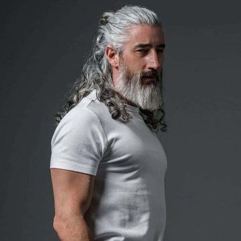 Grandmas boyfriend, aka the woodsman Ron Jack Foley, 50 Year Old Hairstyles Men, Older Mens Long Hairstyles, Elven Hair, Jack Foley, Man Bun Styles, Older Men Haircuts, Fine Hair Men, Older Mens Hairstyles