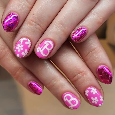 Barbie Fingernails, Acrylic Barbie Nails, Barbie Nails 2023, Barbie Nails Short, Barbie Themed Nails, Barbie Manicure, Barbie Nails Design, Barbie Nails Design Ideas, Barbie Nail Art