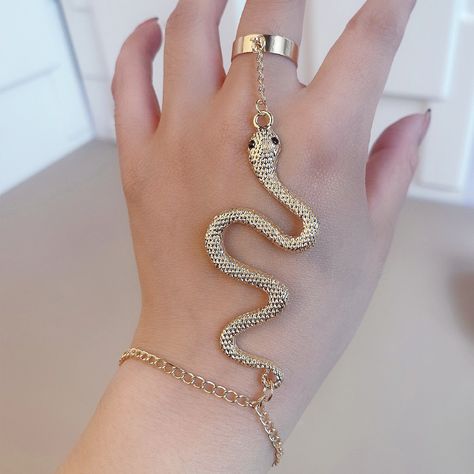 Gothic Exaggerated Snake Shaped Finger Bracelet Suitable Women's New Fashion Personality Punk Style Gold Snake Bracelet, Slytherin Core, Bridal Party Bracelets, Snake Decor, Snake Fashion, Mood Board Fashion Inspiration, Cuffs Diy, Gold Knot Bracelet, Serpent Jewelry