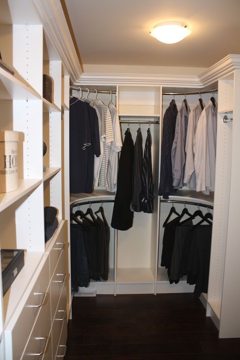 THIS is how i want my closet corner rods BUT with custom crown molding on the top- What can I say I know what I want! THIS WILL happen! Closet Corners, Corner Closet Organizer, Narrow Closet, Master Closet Organization, Corner Closet, Organized Closet, Walking Closet, Closet Rods, Walk In Closet Design