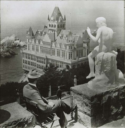 In 1896, Adolph Sutro, then the owner, built a new Cliff House modeled on a French chateau. The grandiose building boasted a 200-foot tower topped by an observation deck. Cliff House San Francisco, Art House Movies, California Decor, Cliff House, Victorian Mansions, The Cliff, French Chateau, Large Photos, Small Photos